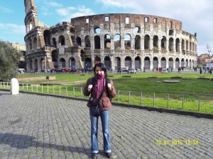 Colosseum-ul din Roma-una dintre Cele Şapte Noi Minuni ale Lumii.