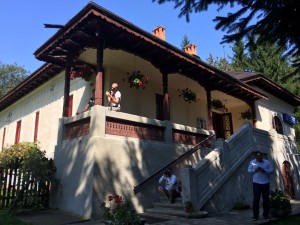 La Casa memorială Mihail Sadoveanu şi Muzeul Visarion Puiu din Vânători-Neamț
